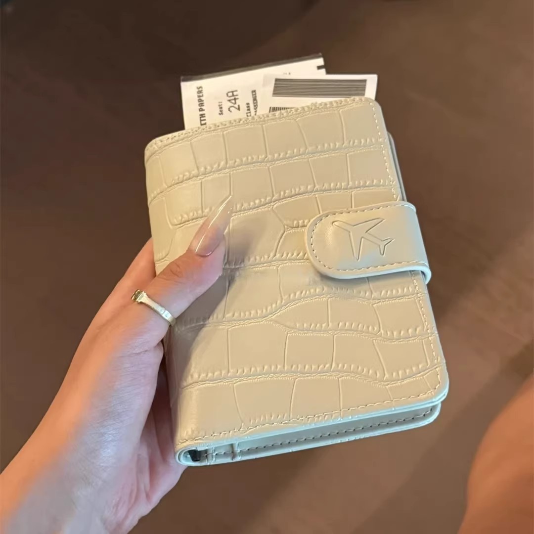 Etui na paszport ze skóry PU d – Travel Organizer Men recenzja i cena